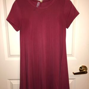 Maroon shift dress